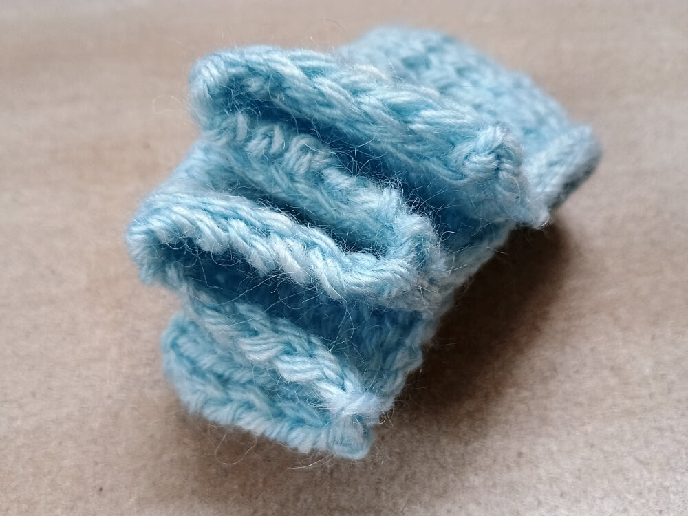 verschiedene Formen von gestrickten Randmaschen