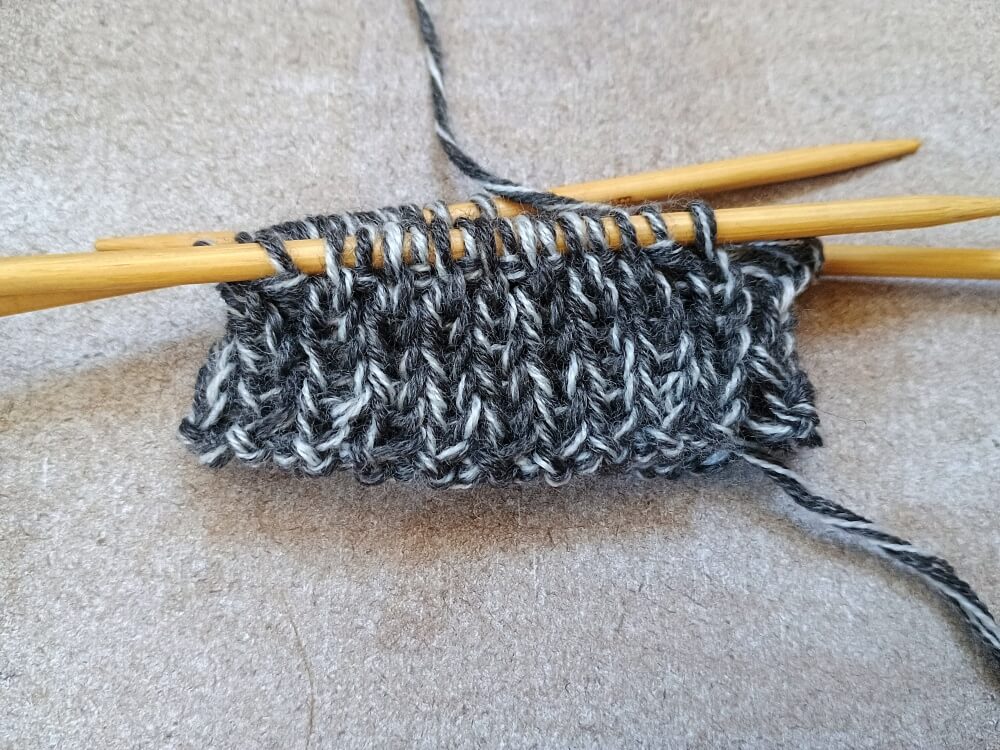 Bündchen der gestrickten Socken