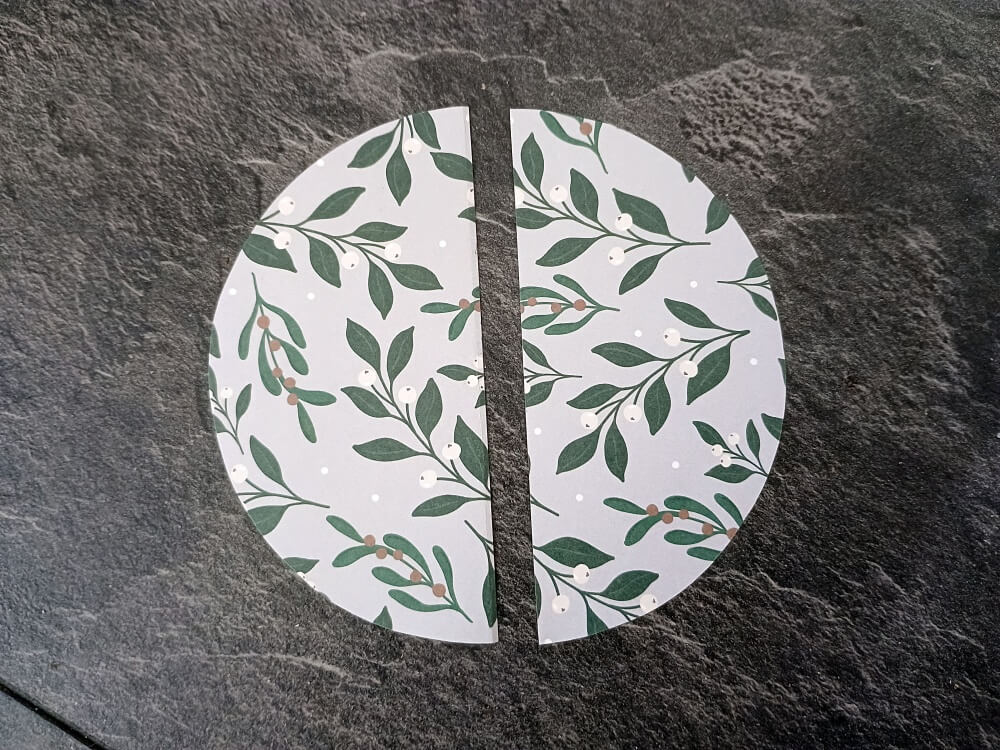 2 Halbkreise aus Papier
